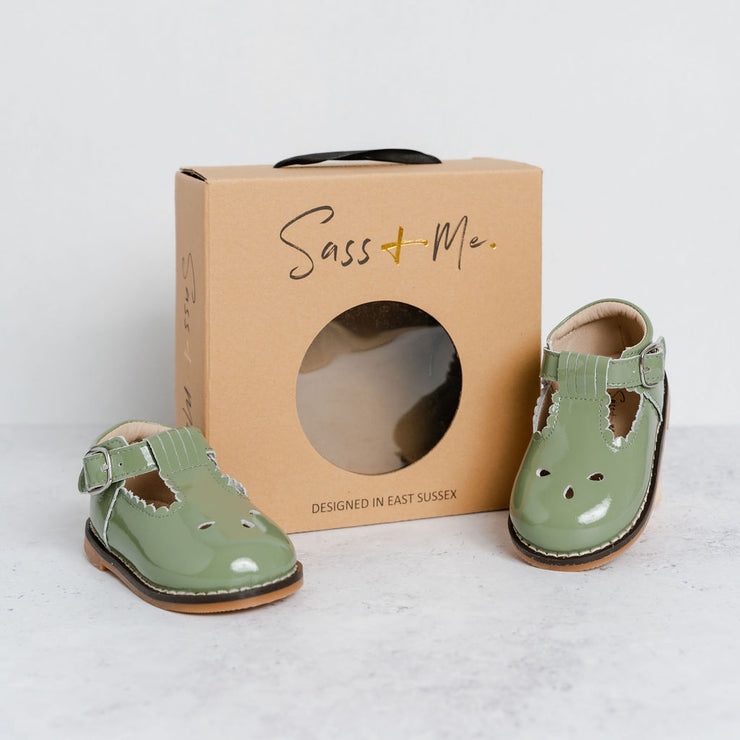 Scallop T Bars - Patent Green